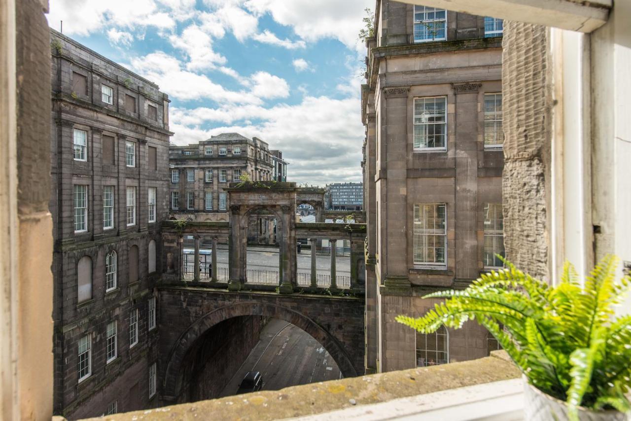 Downtown And Central 1 Bed In Edinburgh, Sleeps 4 Leilighet Eksteriør bilde