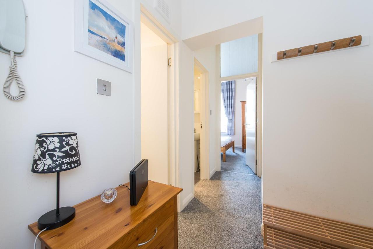 Downtown And Central 1 Bed In Edinburgh, Sleeps 4 Leilighet Eksteriør bilde