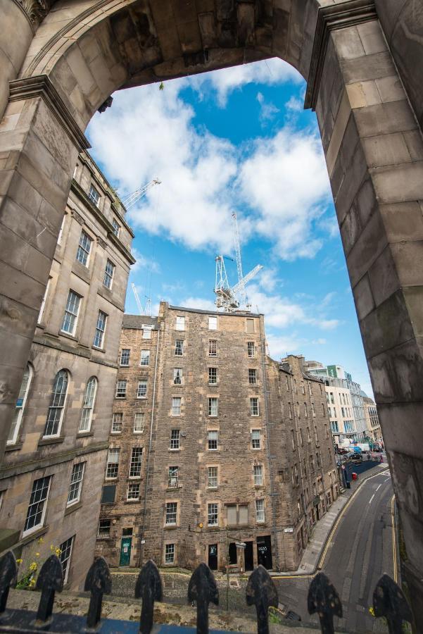 Downtown And Central 1 Bed In Edinburgh, Sleeps 4 Leilighet Eksteriør bilde